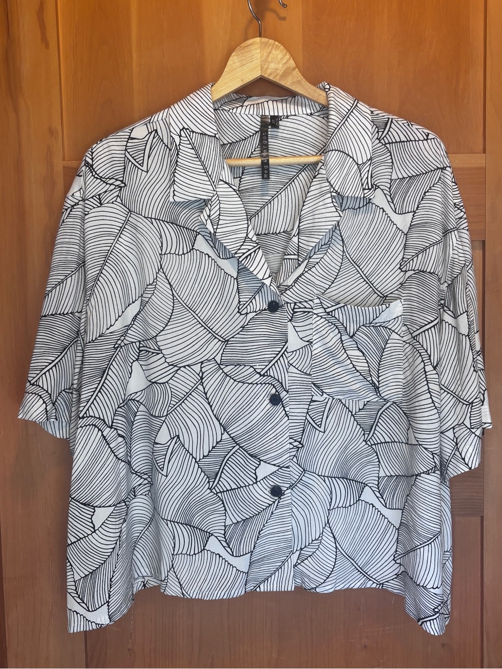 Meg & Margot Leaf Print Rayon Button Front Camp Shirt Blouse XL Coastal